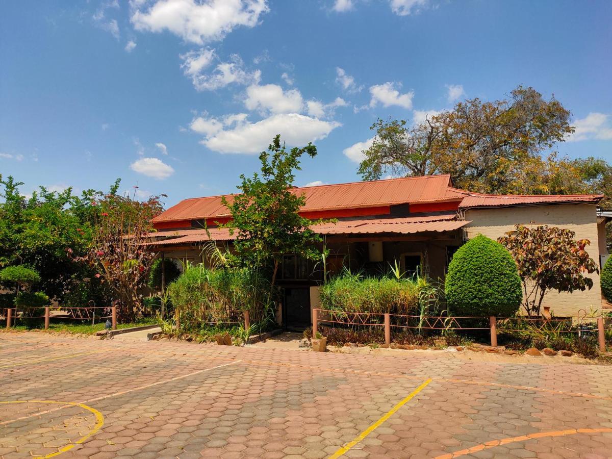 Golden Days Lodge Livingstone Zewnętrze zdjęcie