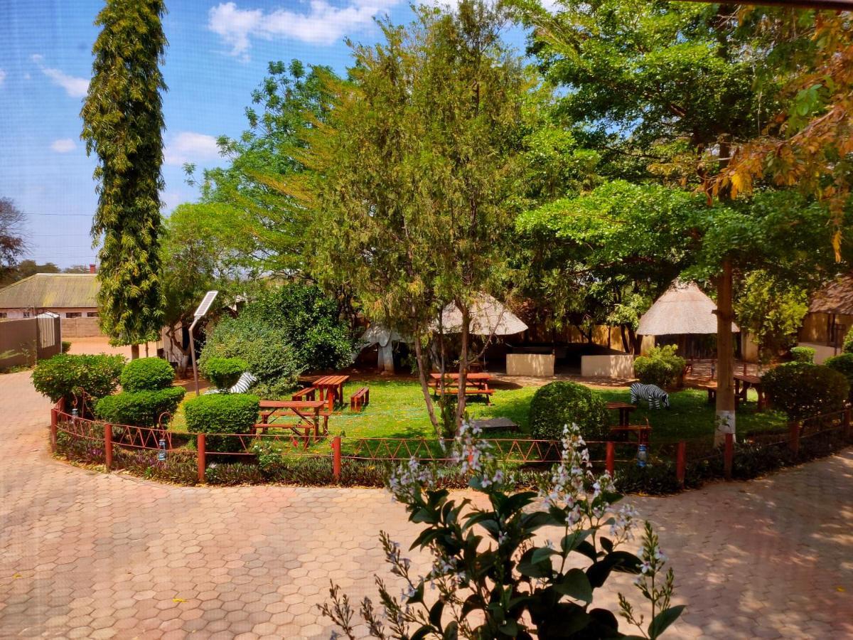 Golden Days Lodge Livingstone Zewnętrze zdjęcie
