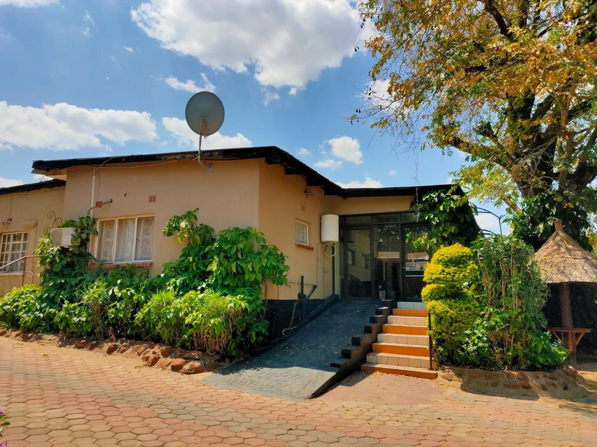 Golden Days Lodge Livingstone Zewnętrze zdjęcie